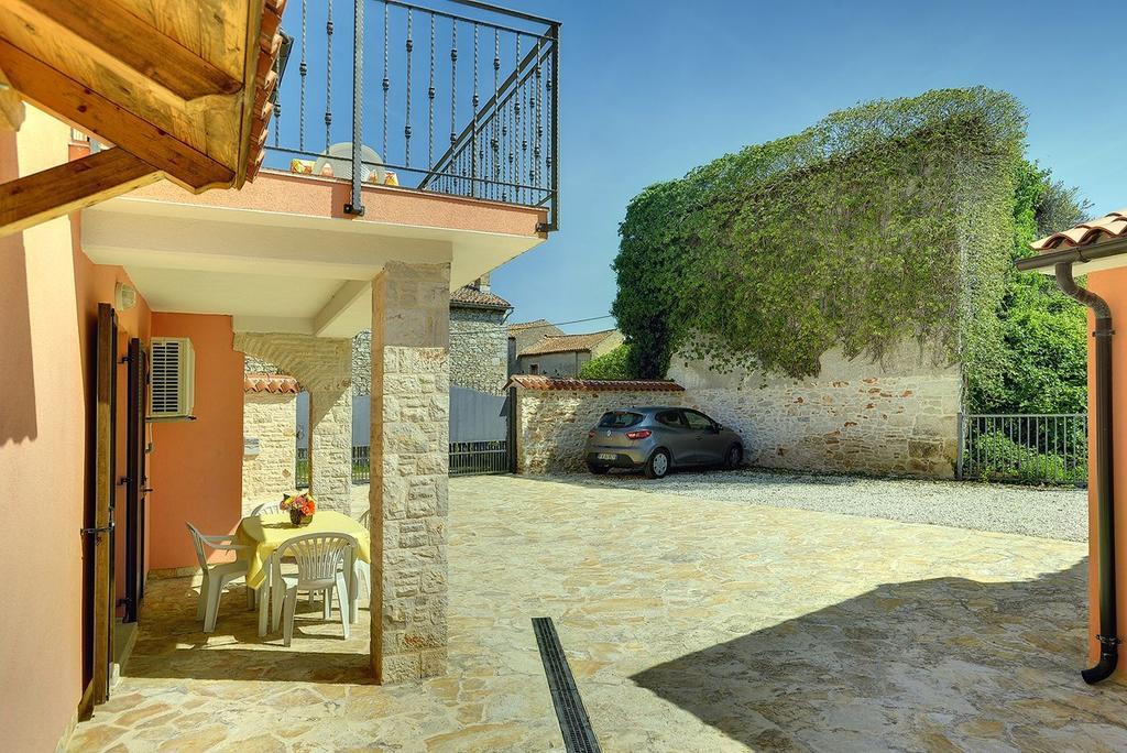 Ližnjan Apartments Susanna מראה חיצוני תמונה